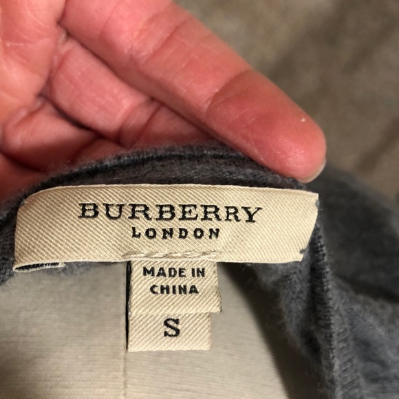 Burberry Sweater - Picture 4 of 8